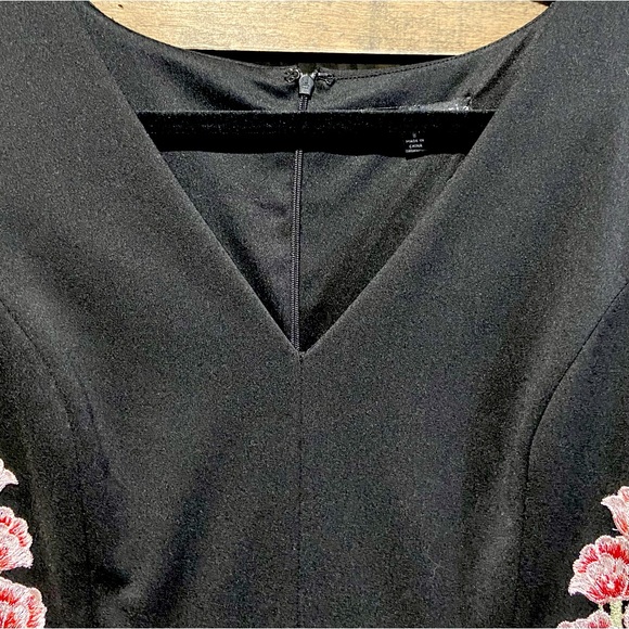 Black A-Line Fit and Flare Floral Embroidered Dress Sz 8 - Picture 11 of 15